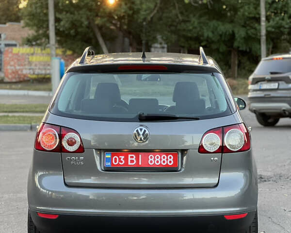 Сірий Фольксваген Golf Plus, об'ємом двигуна 1.6 л та пробігом 230 тис. км за 6650 $, фото 11 на Automoto.ua