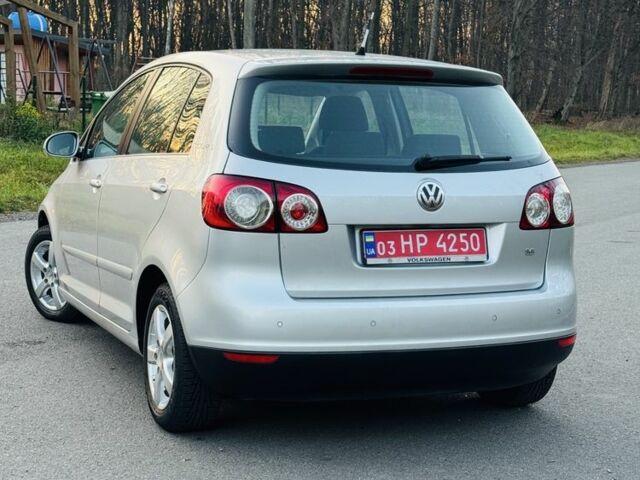 Серый Фольксваген Гольф Плюс, объемом двигателя 1.6 л и пробегом 180 тыс. км за 5699 $, фото 5 на Automoto.ua