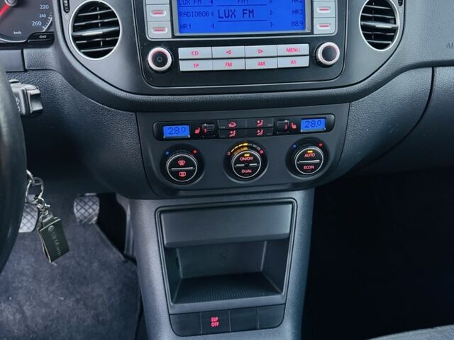 Серый Фольксваген Гольф Плюс, объемом двигателя 1.6 л и пробегом 180 тыс. км за 5699 $, фото 10 на Automoto.ua