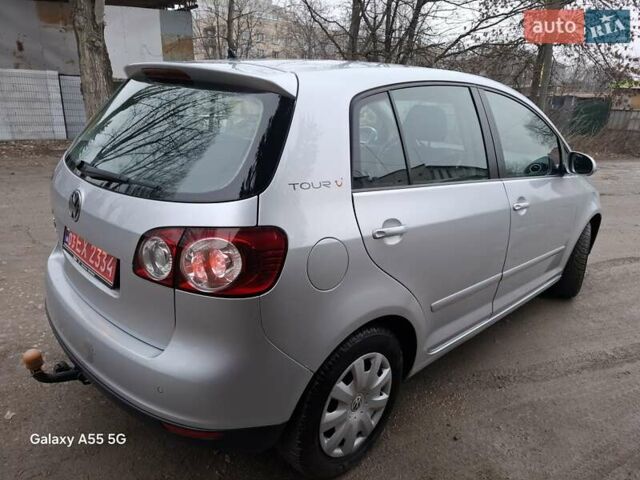 Серый Фольксваген Гольф Плюс, объемом двигателя 1.4 л и пробегом 222 тыс. км за 5850 $, фото 15 на Automoto.ua
