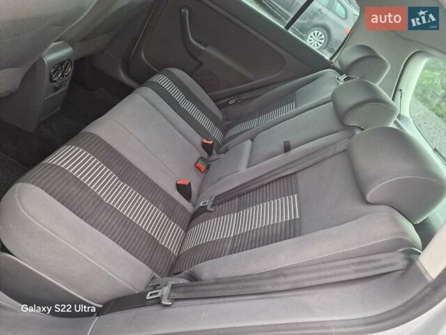 Фольксваген Гольф Плюс 2007 в Луцке на Automoto.ua Серый Фольксваген Гольф Плюс, объемом двигателя 1.6 л и пробегом 200 тыс. км за 5700 $, фото 34 на Automoto.ua