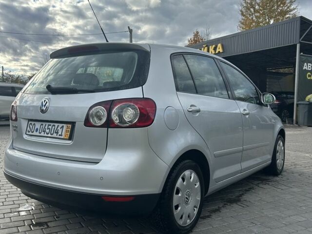 Серый Фольксваген Гольф Плюс, объемом двигателя 1.6 л и пробегом 198 тыс. км за 5800 $, фото 19 на Automoto.ua