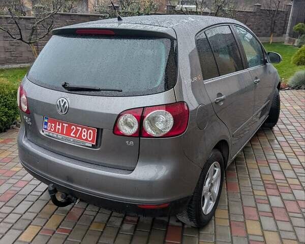 Сірий Фольксваген Golf Plus, об'ємом двигуна 1.62 л та пробігом 194 тис. км за 6000 $, фото 1 на Automoto.ua