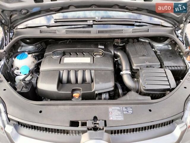 Серый Фольксваген Гольф Плюс, объемом двигателя 1.6 л и пробегом 106 тыс. км за 7300 $, фото 88 на Automoto.ua