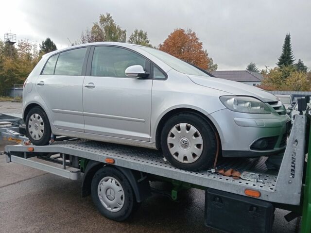 Фольксваген Гольф Плюс 2007 в Луцке на Automoto.ua Серый Фольксваген Гольф Плюс, объемом двигателя 1.4 л и пробегом 196 тыс. км за 5250 $, фото 9 на Automoto.ua