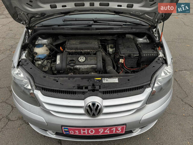 Сірий Фольксваген Golf Plus, об'ємом двигуна 1.4 л та пробігом 225 тис. км за 5300 $, фото 32 на Automoto.ua