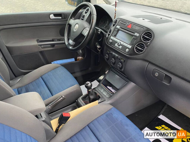 Серый Фольксваген Гольф Плюс, объемом двигателя 1.4 л и пробегом 227 тыс. км за 6300 $, фото 19 на Automoto.ua