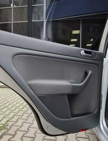 Сірий Фольксваген Golf Plus, об'ємом двигуна 1.6 л та пробігом 190 тис. км за 6200 $, фото 47 на Automoto.ua