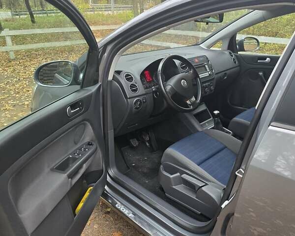 Фольксваген Гольф Плюс 2007 в Луцке на Automoto.ua Серый Фольксваген Гольф Плюс, объемом двигателя 1.6 л и пробегом 226 тыс. км за 6000 $, фото 23 на Automoto.ua