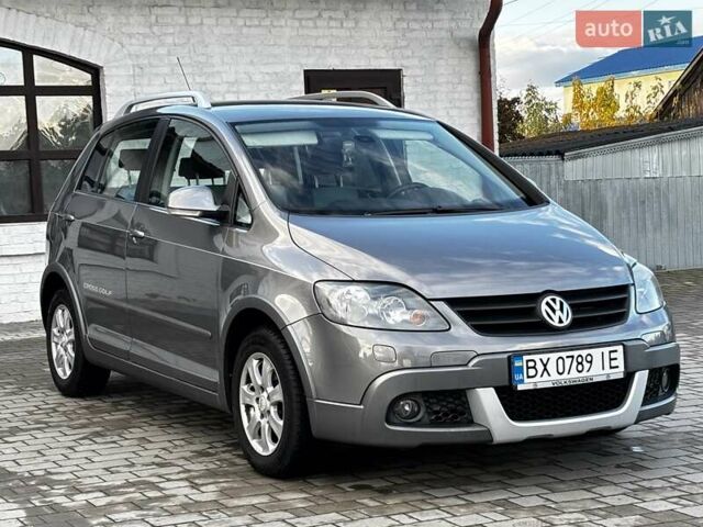 Серый Фольксваген Гольф Плюс, объемом двигателя 1.6 л и пробегом 223 тыс. км за 7499 $, фото 30 на Automoto.ua