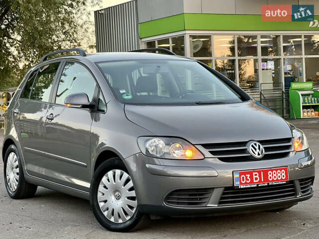 Сірий Фольксваген Golf Plus, об'ємом двигуна 1.6 л та пробігом 230 тис. км за 6650 $, фото 7 на Automoto.ua