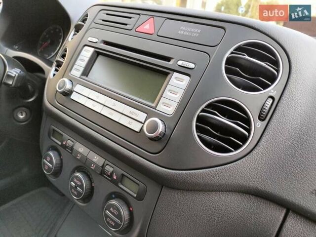 Серый Фольксваген Гольф Плюс, объемом двигателя 1.6 л и пробегом 106 тыс. км за 7300 $, фото 39 на Automoto.ua