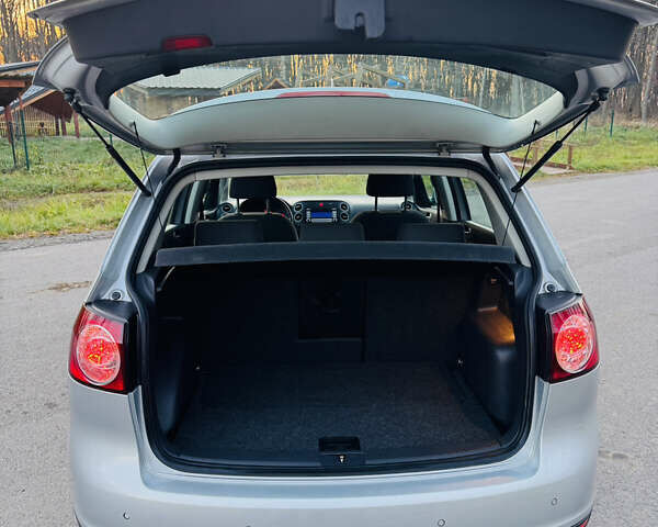 Серый Фольксваген Гольф Плюс, объемом двигателя 1.6 л и пробегом 180 тыс. км за 5699 $, фото 50 на Automoto.ua