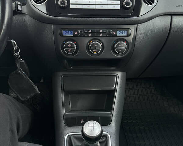 Серый Фольксваген Гольф Плюс, объемом двигателя 1.6 л и пробегом 192 тыс. км за 6200 $, фото 43 на Automoto.ua