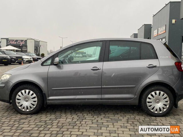 Серый Фольксваген Гольф Плюс, объемом двигателя 1.4 л и пробегом 227 тыс. км за 6300 $, фото 3 на Automoto.ua