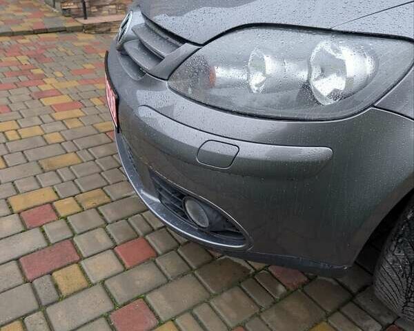 Сірий Фольксваген Golf Plus, об'ємом двигуна 1.62 л та пробігом 194 тис. км за 6000 $, фото 10 на Automoto.ua