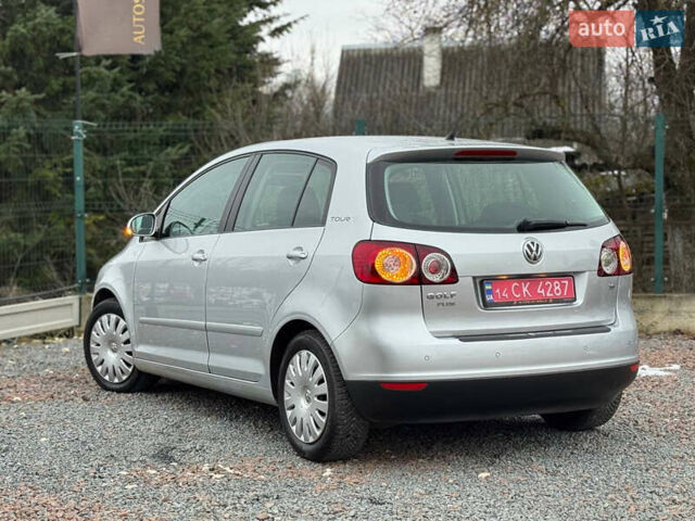 Серый Фольксваген Гольф Плюс, объемом двигателя 1.6 л и пробегом 220 тыс. км за 6190 $, фото 27 на Automoto.ua