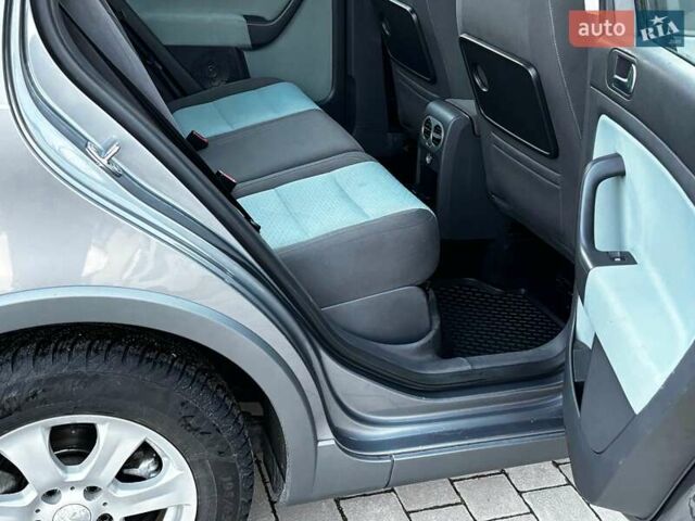 Серый Фольксваген Гольф Плюс, объемом двигателя 1.6 л и пробегом 223 тыс. км за 7499 $, фото 80 на Automoto.ua