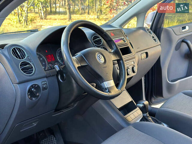 Фольксваген Гольф Плюс 2007 в Днепре (Днепропетровске) на Automoto.ua Серый Фольксваген Гольф Плюс, объемом двигателя 1.6 л и пробегом 233 тыс. км за 7299 $, фото 13 на Automoto.ua