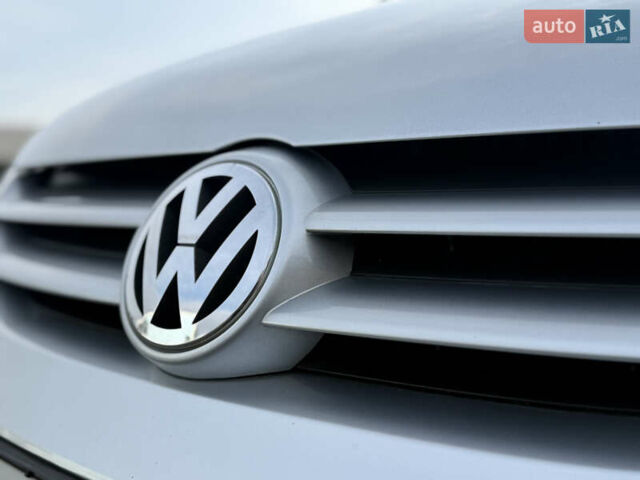 Серый Фольксваген Гольф Плюс, объемом двигателя 1.39 л и пробегом 252 тыс. км за 5900 $, фото 13 на Automoto.ua