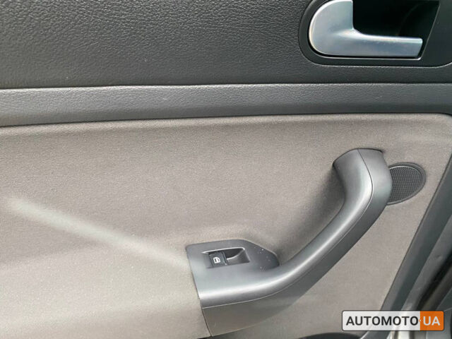 Серый Фольксваген Гольф Плюс, объемом двигателя 1.4 л и пробегом 227 тыс. км за 6300 $, фото 23 на Automoto.ua