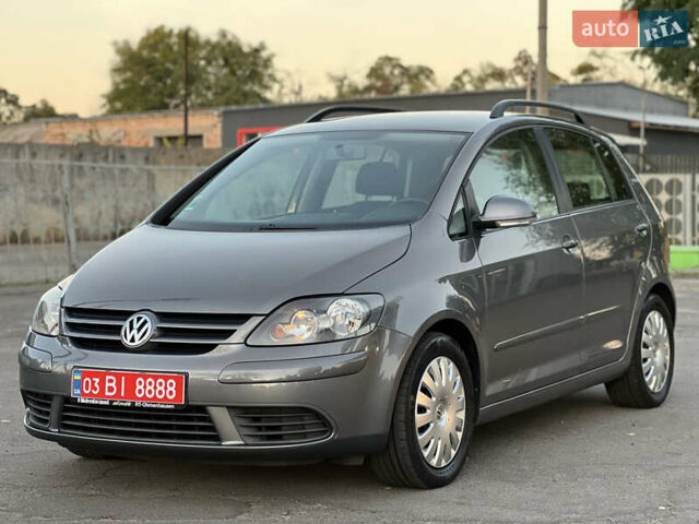 Сірий Фольксваген Golf Plus, об'ємом двигуна 1.6 л та пробігом 230 тис. км за 6650 $, фото 18 на Automoto.ua