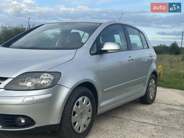 Сірий Фольксваген Golf Plus, об'ємом двигуна 0 л та пробігом 190 тис. км за 6450 $, фото 2 на Automoto.ua