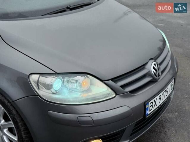 Сірий Фольксваген Golf Plus, об'ємом двигуна 1.39 л та пробігом 266 тис. км за 7150 $, фото 30 на Automoto.ua