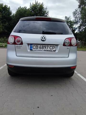 Серый Фольксваген Гольф Плюс, объемом двигателя 1.6 л и пробегом 240 тыс. км за 5999 $, фото 19 на Automoto.ua