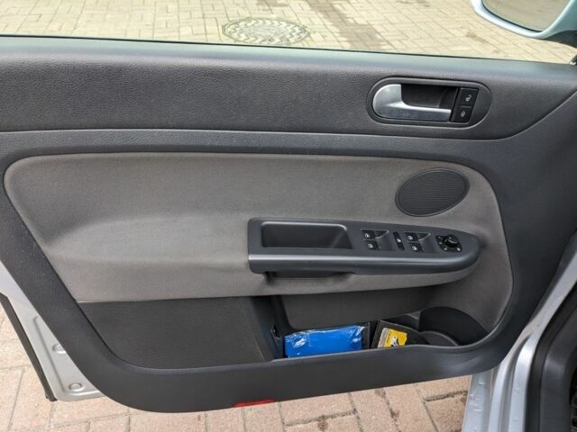 Сірий Фольксваген Golf Plus, об'ємом двигуна 1.4 л та пробігом 191 тис. км за 6500 $, фото 11 на Automoto.ua