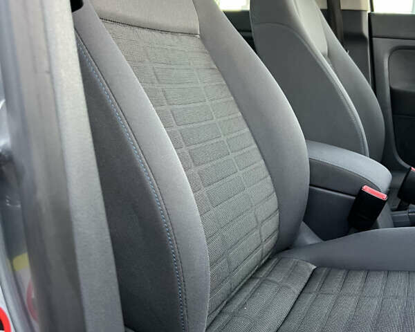 Сірий Фольксваген Golf Plus, об'ємом двигуна 1.6 л та пробігом 230 тис. км за 6650 $, фото 32 на Automoto.ua