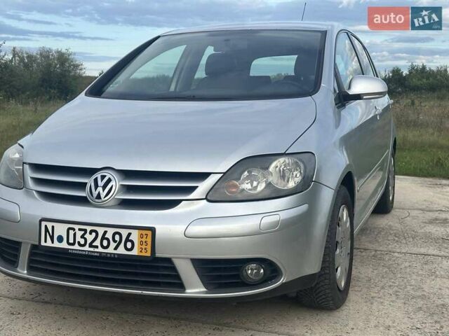 Сірий Фольксваген Golf Plus, об'ємом двигуна 0 л та пробігом 190 тис. км за 6450 $, фото 13 на Automoto.ua