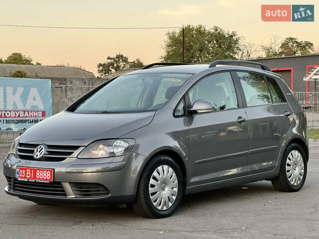 Сірий Фольксваген Golf Plus, об'ємом двигуна 1.6 л та пробігом 230 тис. км за 6650 $, фото 19 на Automoto.ua