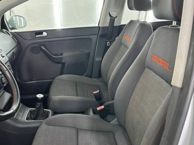 Сірий Фольксваген Golf Plus, об'ємом двигуна 1.6 л та пробігом 237 тис. км за 6000 $, фото 19 на Automoto.ua