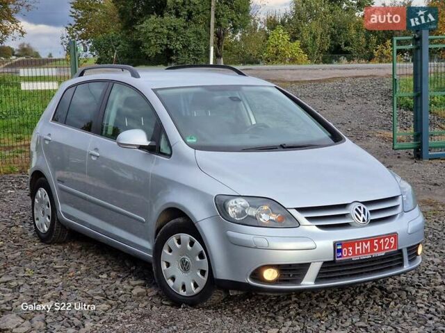 Фольксваген Гольф Плюс 2007 в Луцке на Automoto.ua Серый Фольксваген Гольф Плюс, объемом двигателя 1.6 л и пробегом 200 тыс. км за 5700 $, фото 7 на Automoto.ua