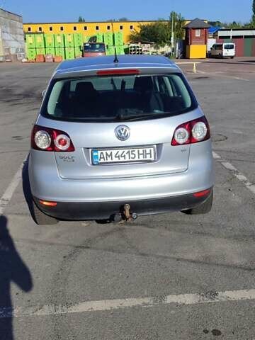 Фольксваген Гольф Плюс 2007 в Житомире на Automoto.ua Серый Фольксваген Гольф Плюс, объемом двигателя 1.6 л и пробегом 257 тыс. км за 5500 $, фото 9 на Automoto.ua