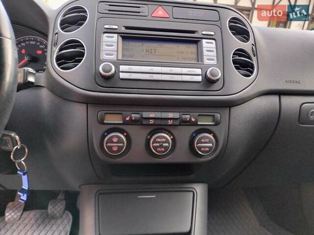 Серый Фольксваген Гольф Плюс, объемом двигателя 1.6 л и пробегом 106 тыс. км за 7300 $, фото 38 на Automoto.ua