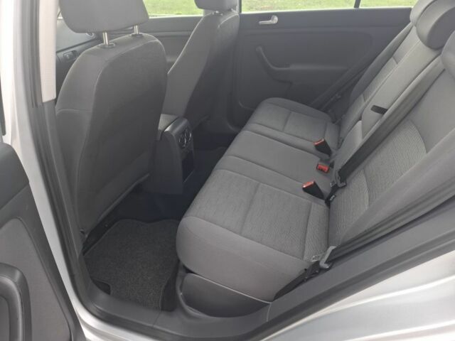 Сірий Фольксваген Golf Plus, об'ємом двигуна 1 л та пробігом 140 тис. км за 6399 $, фото 4 на Automoto.ua