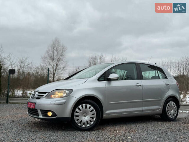 Серый Фольксваген Гольф Плюс, объемом двигателя 1.6 л и пробегом 220 тыс. км за 6190 $, фото 9 на Automoto.ua
