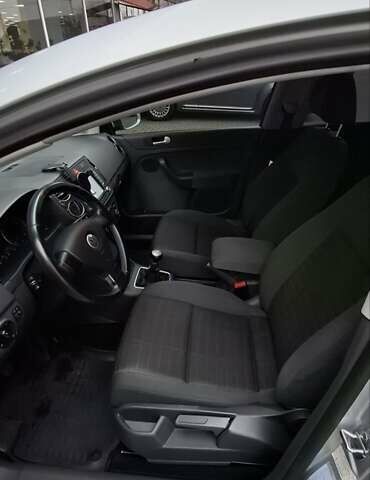 Серый Фольксваген Гольф Плюс, объемом двигателя 1.6 л и пробегом 191 тыс. км за 6900 $, фото 41 на Automoto.ua