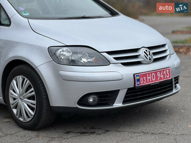 Сірий Фольксваген Golf Plus, об'ємом двигуна 1.4 л та пробігом 225 тис. км за 5300 $, фото 14 на Automoto.ua
