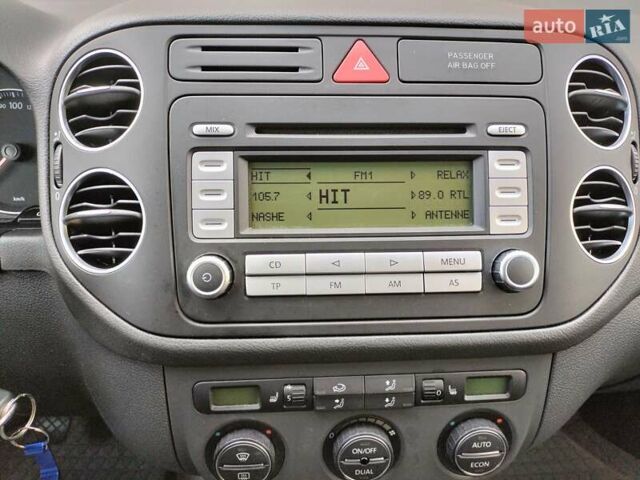 Серый Фольксваген Гольф Плюс, объемом двигателя 1.6 л и пробегом 106 тыс. км за 7300 $, фото 40 на Automoto.ua