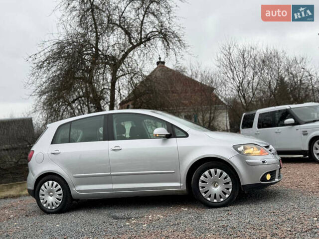 Серый Фольксваген Гольф Плюс, объемом двигателя 1.6 л и пробегом 220 тыс. км за 6190 $, фото 20 на Automoto.ua