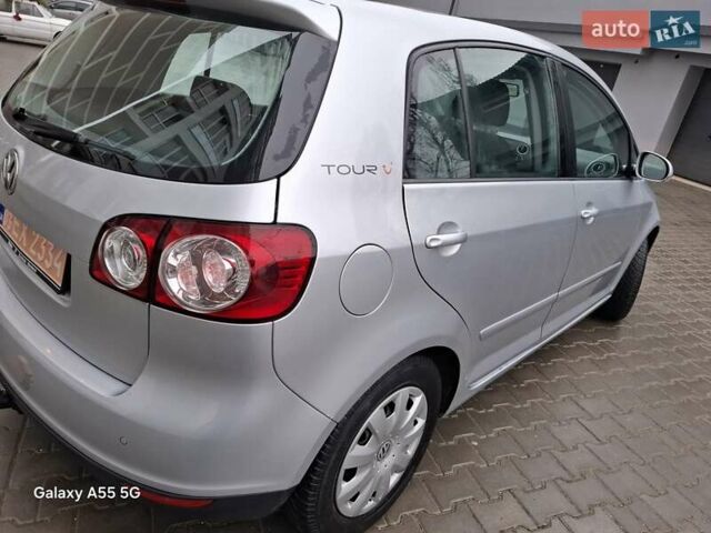 Сірий Фольксваген Golf Plus, об'ємом двигуна 1.41 л та пробігом 224 тис. км за 5850 $, фото 2 на Automoto.ua