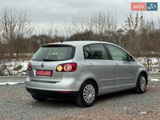 Серый Фольксваген Гольф Плюс, объемом двигателя 1.6 л и пробегом 220 тыс. км за 6190 $, фото 24 на Automoto.ua
