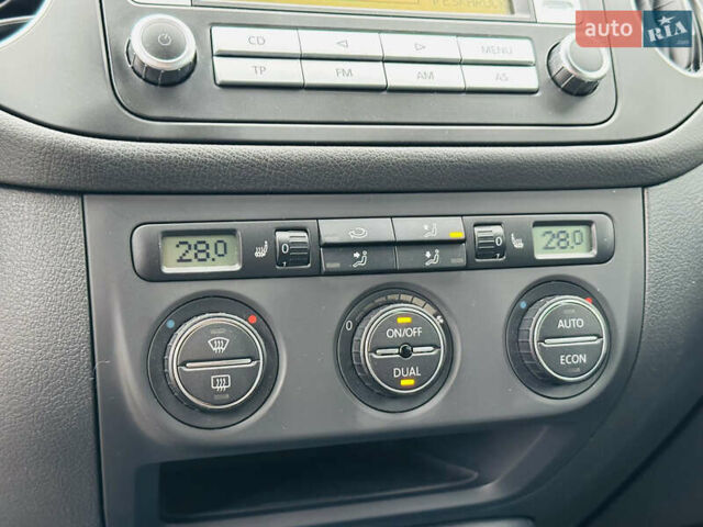 Серый Фольксваген Гольф Плюс, объемом двигателя 1.6 л и пробегом 183 тыс. км за 7200 $, фото 29 на Automoto.ua