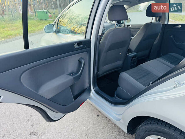 Серый Фольксваген Гольф Плюс, объемом двигателя 1.6 л и пробегом 180 тыс. км за 5699 $, фото 44 на Automoto.ua