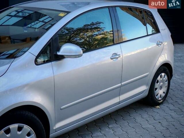 Серый Фольксваген Гольф Плюс, объемом двигателя 1.6 л и пробегом 181 тыс. км за 5599 $, фото 10 на Automoto.ua