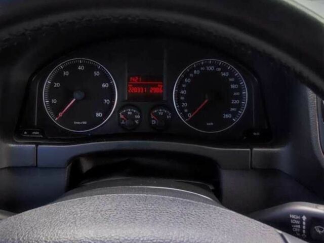 Фольксваген Гольф Плюс 2007 в Чернигове на Automoto.ua Серый Фольксваген Гольф Плюс, объемом двигателя 1.6 л и пробегом 240 тыс. км за 5999 $, фото 2 на Automoto.ua