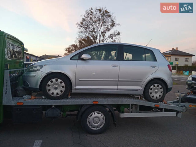 Серый Фольксваген Гольф Плюс, объемом двигателя 0 л и пробегом 190 тыс. км за 4999 $, фото 1 на Automoto.ua